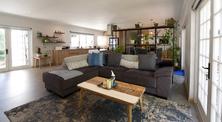 2 Bedroom Property for Sale in Zevenwacht Farm Village Western Cape